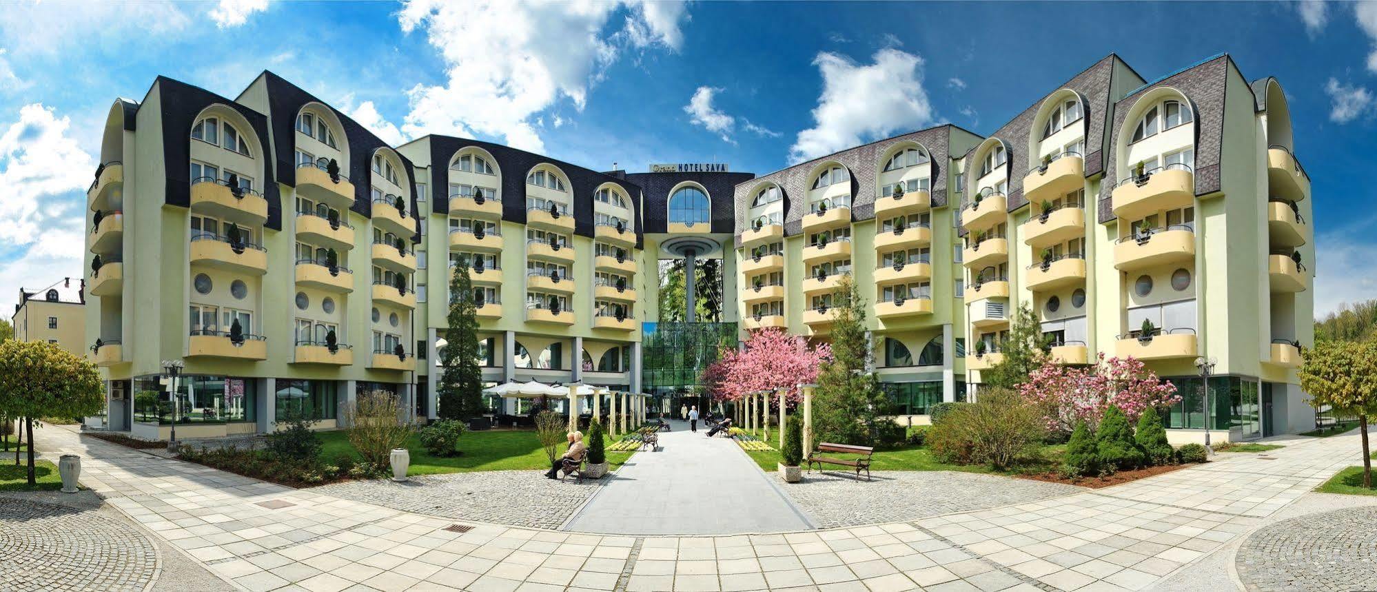 Hotel Grand Sava Superior 4*